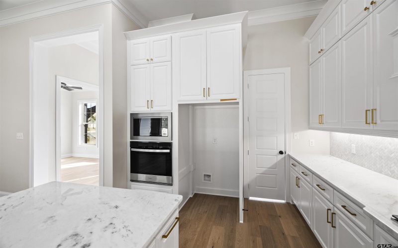 2945 Salado Creek Dr., Tyler, TX 75703, 3 Bedrooms Bedrooms, ,2 BathroomsBathrooms,Residential,For Sale,2945 Salado Creek Dr.,0,25016867