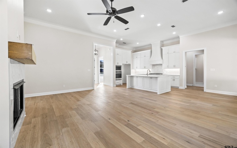 2945 Salado Creek Dr., Tyler, TX 75703, 3 Bedrooms Bedrooms, ,2 BathroomsBathrooms,Residential,For Sale,2945 Salado Creek Dr.,0,25016867