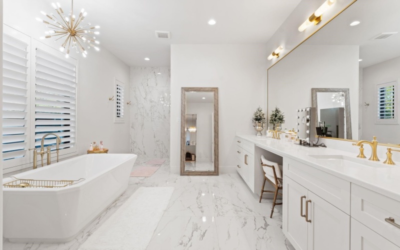 106 Plaza Escondido, Horseshoe Bay, TX 78657, 4 Habitaciones Habitaciones , ,5 BañosBaños,Residential,En Venta,106 Plaza Escondido,0,175739