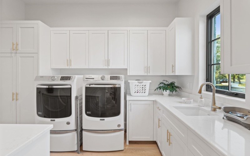 106 Plaza Escondido, Horseshoe Bay, TX 78657, 4 Habitaciones Habitaciones , ,5 BañosBaños,Residential,En Venta,106 Plaza Escondido,0,175739