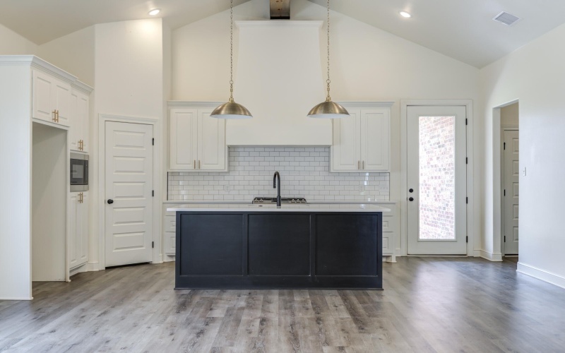 7613 52nd Street, Lubbock, TX 79407, 4 Bedrooms Bedrooms, ,3 BathroomsBathrooms,Residential,For Sale,7613 52nd Street,0,202563264