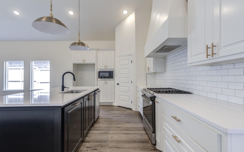 7613 52nd Street, Lubbock, TX 79407, 4 Bedrooms Bedrooms, ,3 BathroomsBathrooms,Residential,For Sale,7613 52nd Street,0,202563264