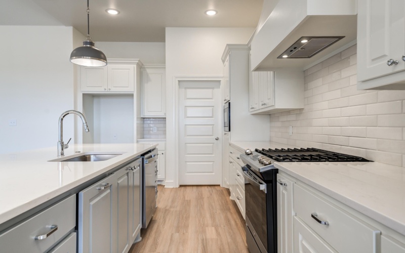 7615 52nd Street, Lubbock, TX 79407, 4 Bedrooms Bedrooms, ,3 BathroomsBathrooms,Residential,For Sale,7615 52nd Street,0,202563265