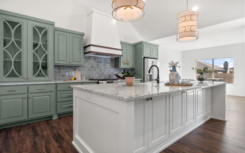 5515 119th Street, Lubbock, TX 79424, 4 Bedrooms Bedrooms, ,2 BathroomsBathrooms,Residential,For Sale,5515 119th Street,0,202563268