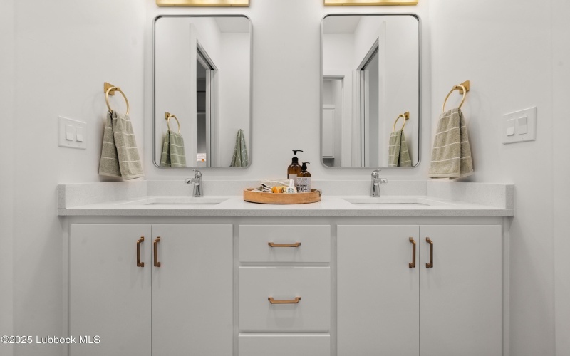 4606 138th Place, Lubbock, TX 79424, 4 Bedrooms Bedrooms, ,3 BathroomsBathrooms,Residential,For Sale,4606 138th Place,0,202563271