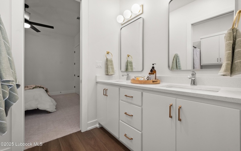 4606 138th Place, Lubbock, TX 79424, 4 Bedrooms Bedrooms, ,3 BathroomsBathrooms,Residential,For Sale,4606 138th Place,0,202563271