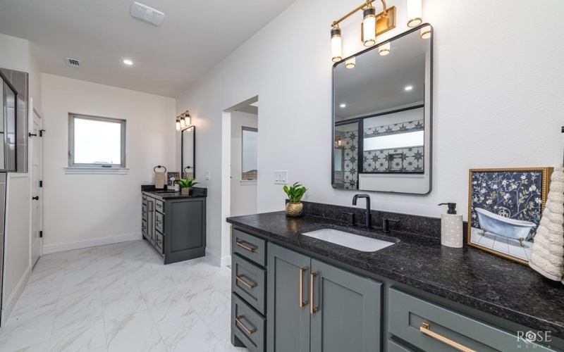 8477 Windmill Rd, San Angelo, TX 76905, 4 Habitaciones Habitaciones , ,3 BañosBaños,Residential,En Venta,8477 Windmill Rd,0,129836