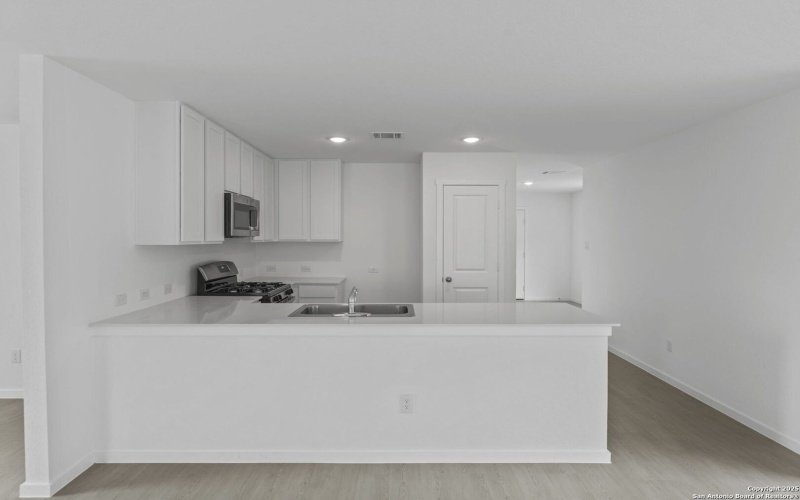 14715 Dasing Wheel, San Antonio, TX 78254, 4 Habitaciones Habitaciones , ,2 BañosBaños,Residential,En Venta,14715 Dasing Wheel,0,1895986