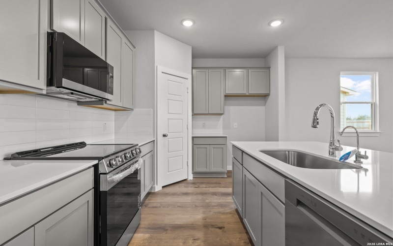 7925 COFFEE MILL, San Antonio, TX 78252, 4 Habitaciones Habitaciones , ,3 BañosBaños,Residential,En Venta,7925 COFFEE MILL,0,1923822