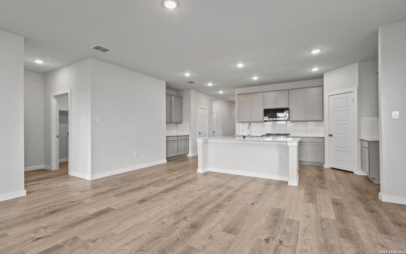 7925 COFFEE MILL, San Antonio, TX 78252, 4 Habitaciones Habitaciones , ,3 BañosBaños,Residential,En Venta,7925 COFFEE MILL,0,1923822