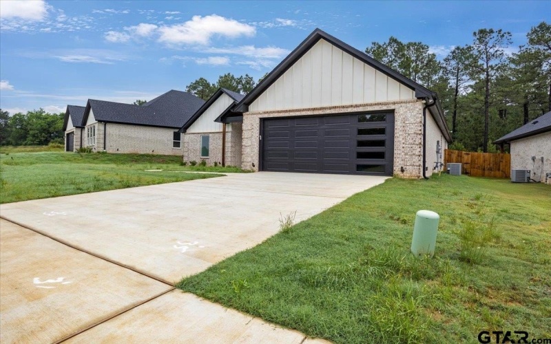 9520 FRIEDLANDER WAY, Tyler, TX 75703, 4 Habitaciones Habitaciones , ,3 BañosBaños,Residential,En Venta,9520 FRIEDLANDER WAY,25006764