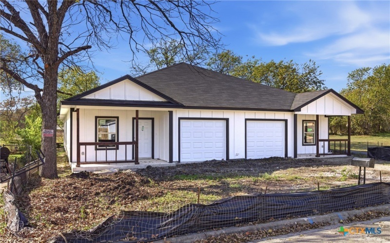 704 Norris Avenue, Killeen, TX 76541, 6 Bedrooms Bedrooms, ,5 BathroomsBathrooms,Residential Multi Family,For Sale,704 Norris Avenue,0,598217