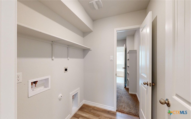 210 Dora Drive, Killeen, TX 76549, 5 Bedrooms Bedrooms, ,2 BathroomsBathrooms,Residential,For Sale,210 Dora Drive,0,598344