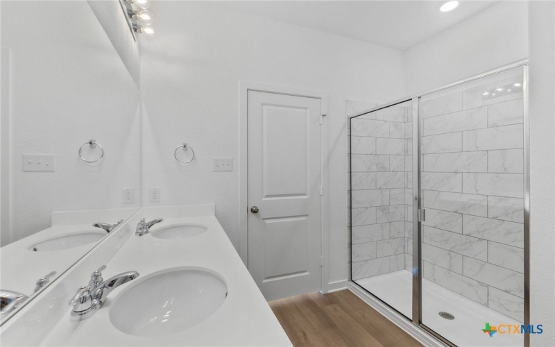 1525 Sky Vista Drive, Belton, TX 76513, 3 Bedrooms Bedrooms, ,2 BathroomsBathrooms,Residential,For Sale,1525 Sky Vista Drive,0,598351