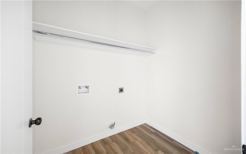 606 W La Pointe Avenue, Alton, TX 78573, 3 Habitaciones Habitaciones , ,2 BañosBaños,Residential,En Venta,606 W La Pointe Avenue,0,487402