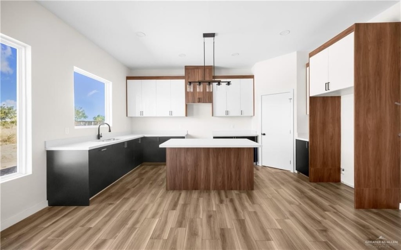 606 W La Pointe Avenue, Alton, TX 78573, 3 Habitaciones Habitaciones , ,2 BañosBaños,Residential,En Venta,606 W La Pointe Avenue,0,487402