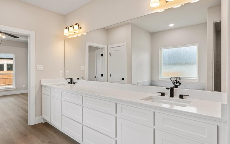 506 Limestone Cir, Mabank, TX 75147, 4 Habitaciones Habitaciones , ,2 BañosBaños,Residential,En Venta,506 Limestone Cir,0,109988