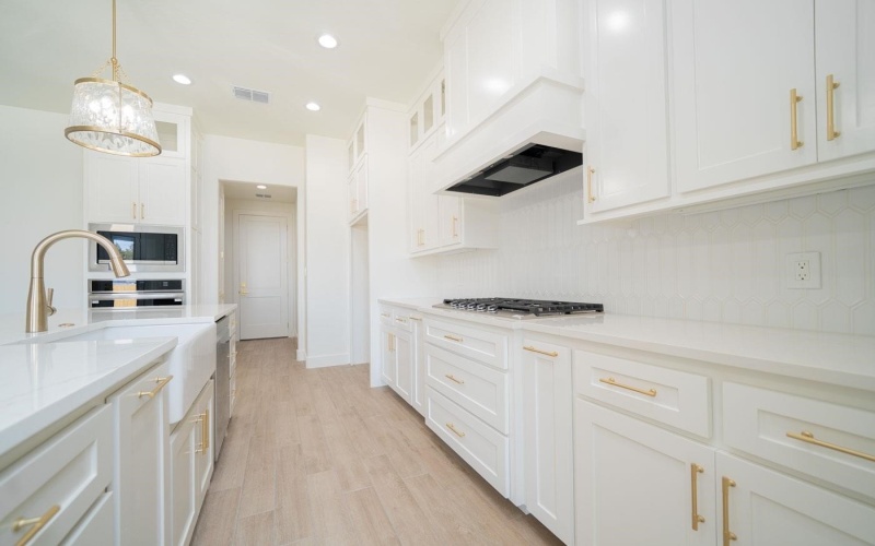 320 Saddle Brook Drive, Hallsville, TX 75650, 4 Bedrooms Bedrooms, ,3 BathroomsBathrooms,Residential,For Sale,320 Saddle Brook Drive,0,20257878