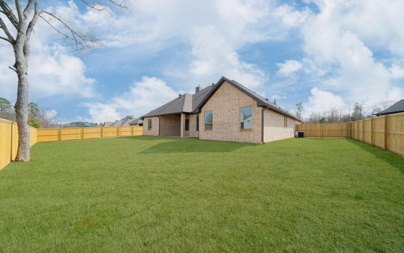 320 Saddle Brook Drive, Hallsville, TX 75650, 4 Bedrooms Bedrooms, ,3 BathroomsBathrooms,Residential,For Sale,320 Saddle Brook Drive,0,20257878