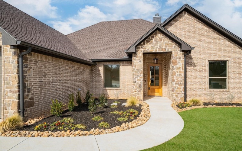 320 Saddle Brook Drive, Hallsville, TX 75650, 4 Bedrooms Bedrooms, ,3 BathroomsBathrooms,Residential,For Sale,320 Saddle Brook Drive,0,20257878