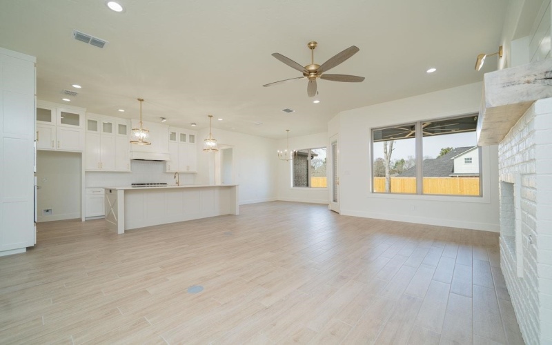 320 Saddle Brook Drive, Hallsville, TX 75650, 4 Bedrooms Bedrooms, ,3 BathroomsBathrooms,Residential,For Sale,320 Saddle Brook Drive,0,20257878