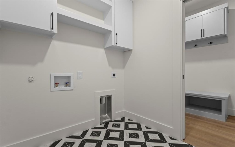 10822 Castolon Drive, Dallas, TX 75228, 3 Bedrooms Bedrooms, ,2 BathroomsBathrooms,Residential,For Sale,10822 Castolon Drive,0,21090250