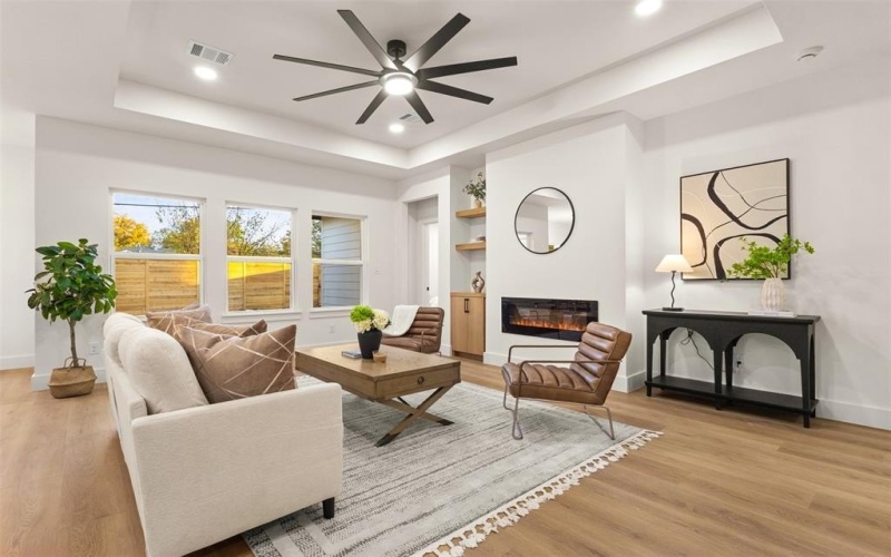 10822 Castolon Drive, Dallas, TX 75228, 3 Bedrooms Bedrooms, ,2 BathroomsBathrooms,Residential,For Sale,10822 Castolon Drive,0,21090250