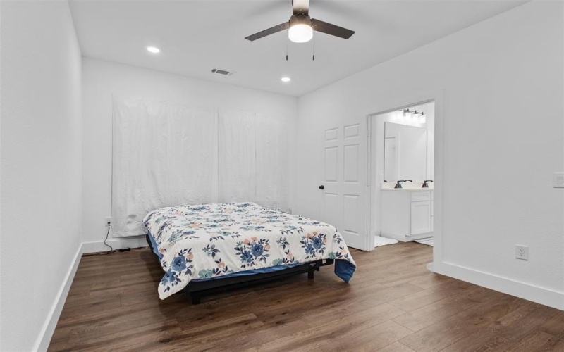 809 Truelove Street, Gainesville, TX 76240, 3 Habitaciones Habitaciones , ,2 BañosBaños,Residential,En Venta,809 Truelove Street,0,21109704