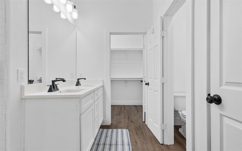 809 Truelove Street, Gainesville, TX 76240, 3 Habitaciones Habitaciones , ,2 BañosBaños,Residential,En Venta,809 Truelove Street,0,21109704