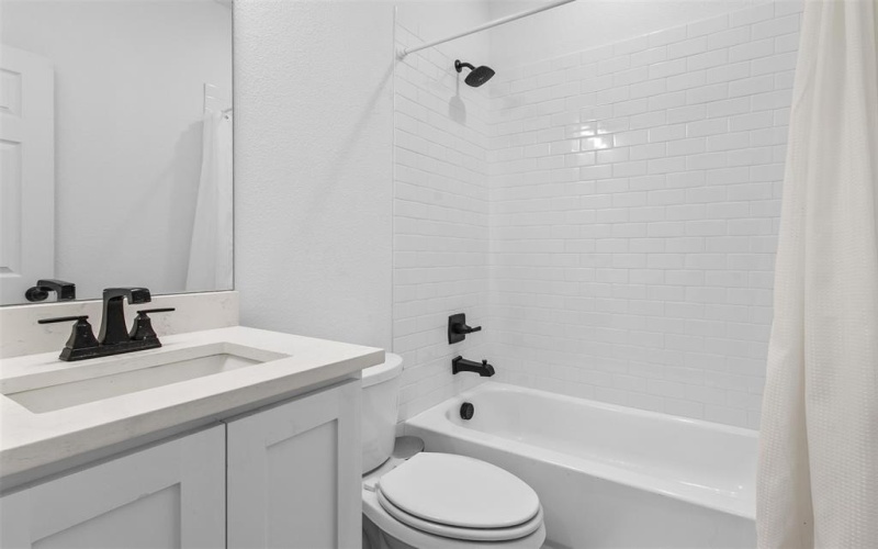 809 Truelove Street, Gainesville, TX 76240, 3 Habitaciones Habitaciones , ,2 BañosBaños,Residential,En Venta,809 Truelove Street,0,21109704