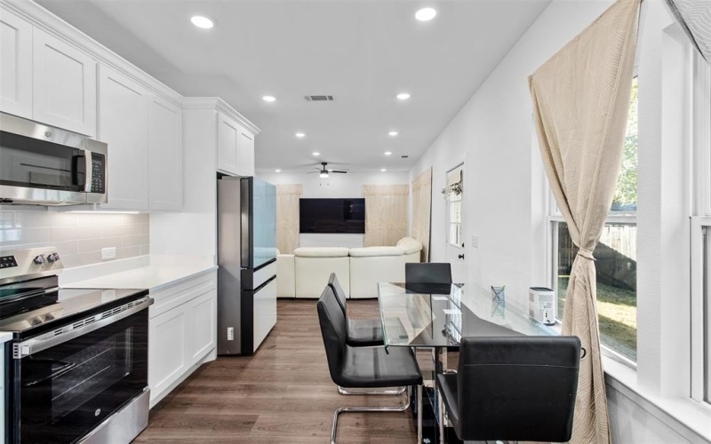 809 Truelove Street, Gainesville, TX 76240, 3 Habitaciones Habitaciones , ,2 BañosBaños,Residential,En Venta,809 Truelove Street,0,21109704