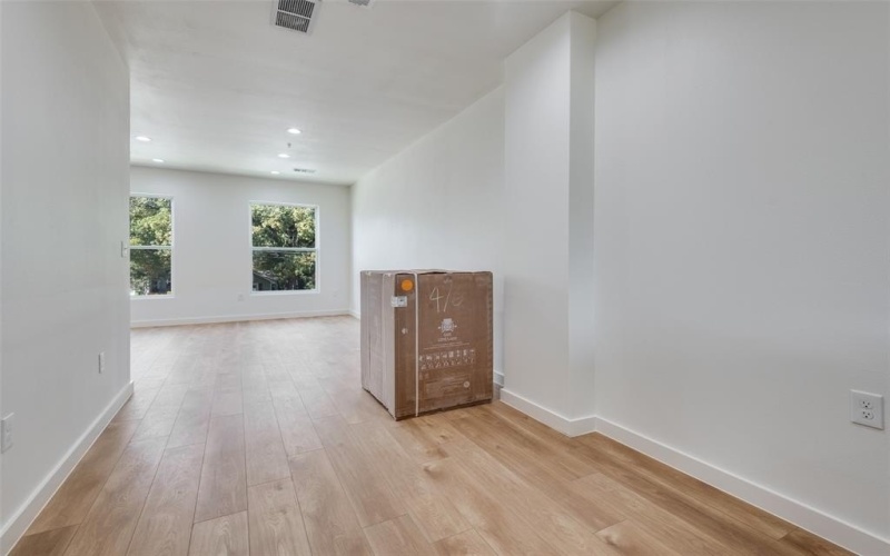 516 S Oconnor Road, Irving, TX 75060, 3 Habitaciones Habitaciones , ,3 BañosBaños,Residential,En Venta,516 S Oconnor Road,0,21110324