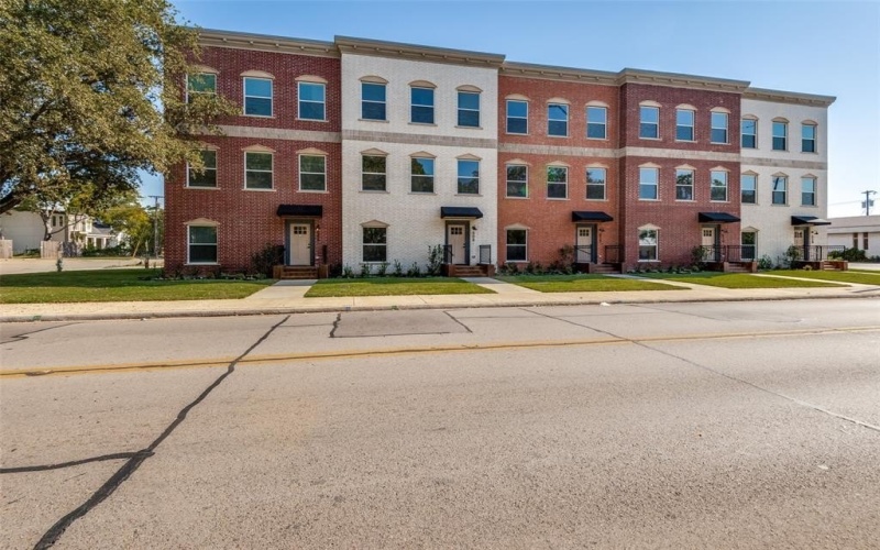 516 S Oconnor Road, Irving, TX 75060, 3 Habitaciones Habitaciones , ,3 BañosBaños,Residential,En Venta,516 S Oconnor Road,0,21110324