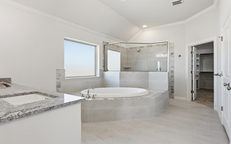 1061 Uplift Drive, Weatherford, TX 76087, 4 Bedrooms Bedrooms, ,3 BathroomsBathrooms,Residential,For Sale,1061 Uplift Drive,0,21112944