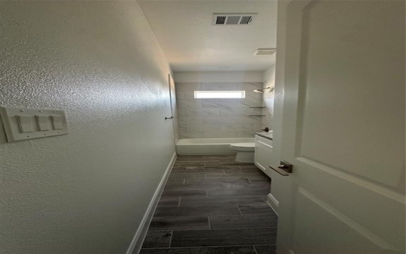 1406 Diceman Avenue, Dallas, TX 75203, 4 Habitaciones Habitaciones , ,3 BañosBaños,Residential,En Venta,1406 Diceman Avenue,0,21116070