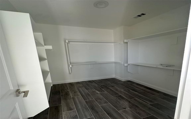 1406 Diceman Avenue, Dallas, TX 75203, 4 Habitaciones Habitaciones , ,3 BañosBaños,Residential,En Venta,1406 Diceman Avenue,0,21116070