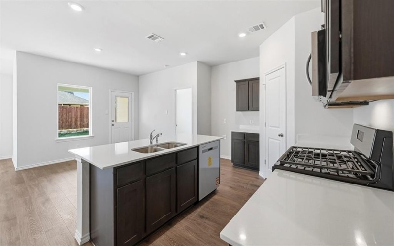 749 Lantana Lane, Pilot Point, TX 76258, 3 Bedrooms Bedrooms, ,2 BathroomsBathrooms,Residential,For Sale,749 Lantana Lane,0,21116113