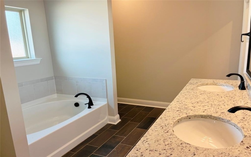 730 Crewe Lane, Bossier City, LA 71111, 3 Bedrooms Bedrooms, ,2 BathroomsBathrooms,Residential,For Sale,730 Crewe Lane,0,21116166