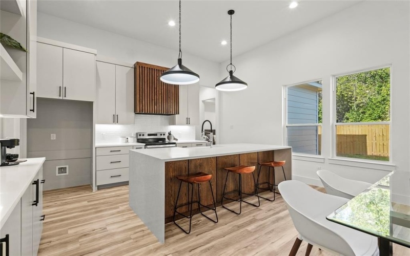 3312 Latimer Street, Dallas, TX 75215, 4 Habitaciones Habitaciones , ,3 BañosBaños,Residential,En Venta,3312 Latimer Street,0,21116254