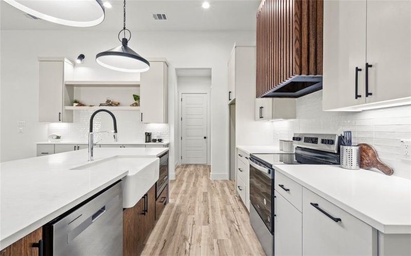 3312 Latimer Street, Dallas, TX 75215, 4 Habitaciones Habitaciones , ,3 BañosBaños,Residential,En Venta,3312 Latimer Street,0,21116254