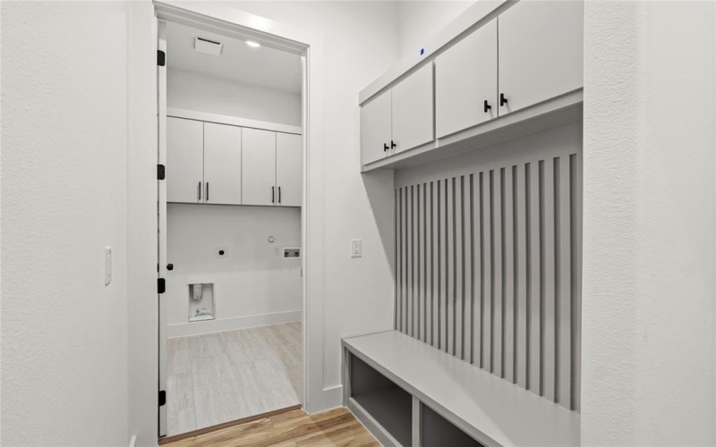 3312 Latimer Street, Dallas, TX 75215, 4 Habitaciones Habitaciones , ,3 BañosBaños,Residential,En Venta,3312 Latimer Street,0,21116254