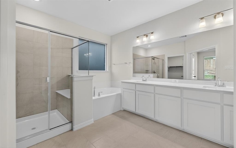 3525 Helena Street, Gainesville, TX 76240, 3 Habitaciones Habitaciones , ,2 BañosBaños,Residential,En Venta,3525 Helena Street,0,21116327