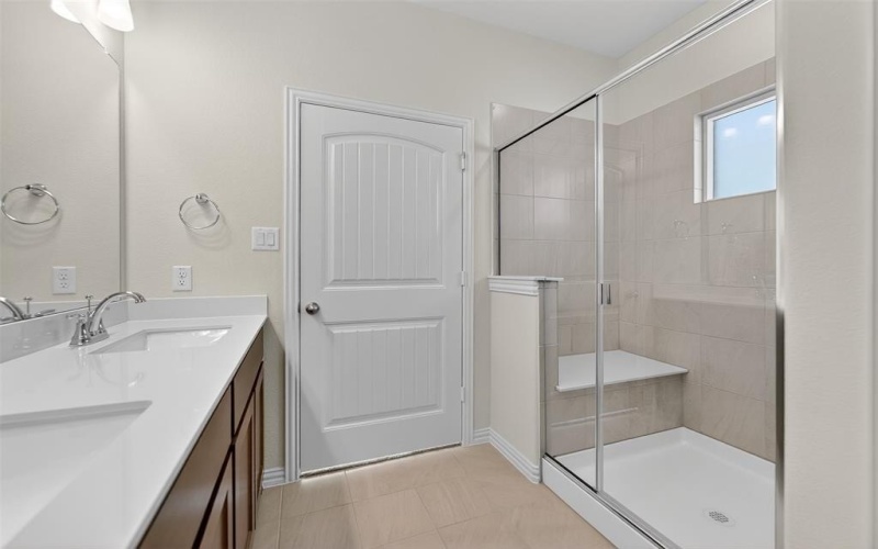 3523 Helena Street, Gainesville, TX 76240, 4 Habitaciones Habitaciones , ,2 BañosBaños,Residential,En Venta,3523 Helena Street,0,21116389