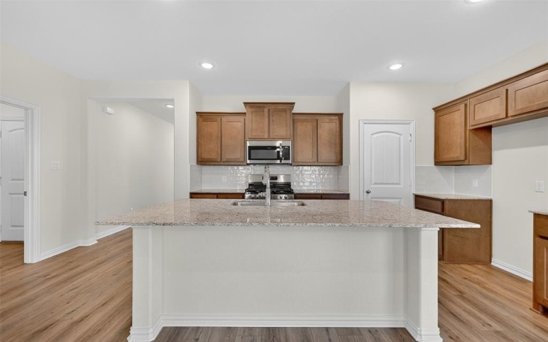 3523 Helena Street, Gainesville, TX 76240, 4 Habitaciones Habitaciones , ,2 BañosBaños,Residential,En Venta,3523 Helena Street,0,21116389