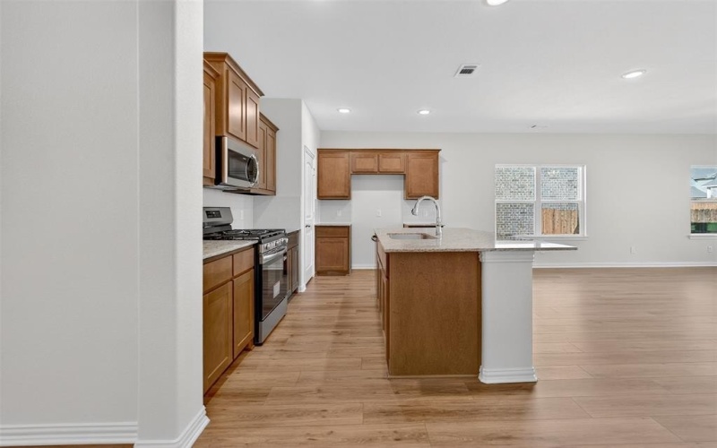 3523 Helena Street, Gainesville, TX 76240, 4 Habitaciones Habitaciones , ,2 BañosBaños,Residential,En Venta,3523 Helena Street,0,21116389