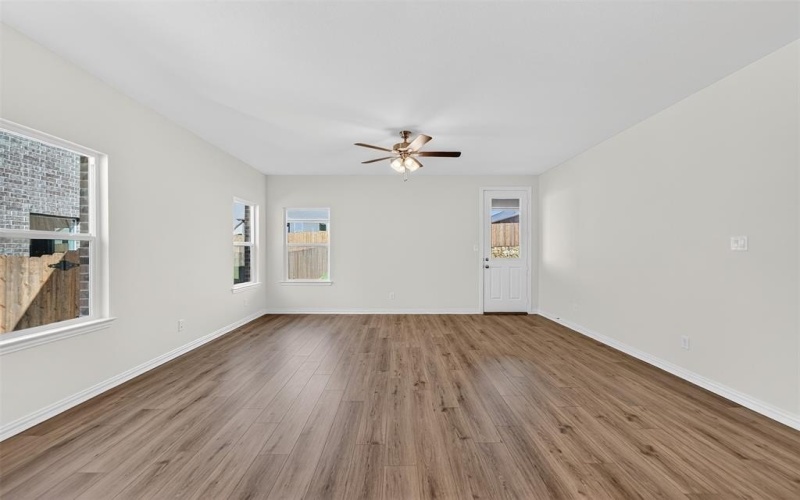 3523 Helena Street, Gainesville, TX 76240, 4 Habitaciones Habitaciones , ,2 BañosBaños,Residential,En Venta,3523 Helena Street,0,21116389