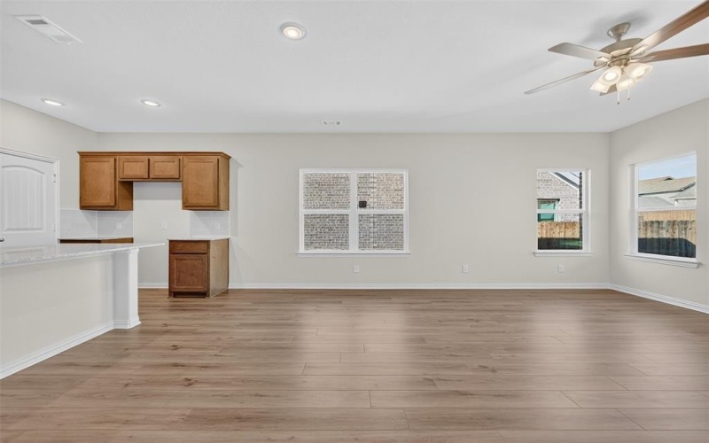 3523 Helena Street, Gainesville, TX 76240, 4 Habitaciones Habitaciones , ,2 BañosBaños,Residential,En Venta,3523 Helena Street,0,21116389