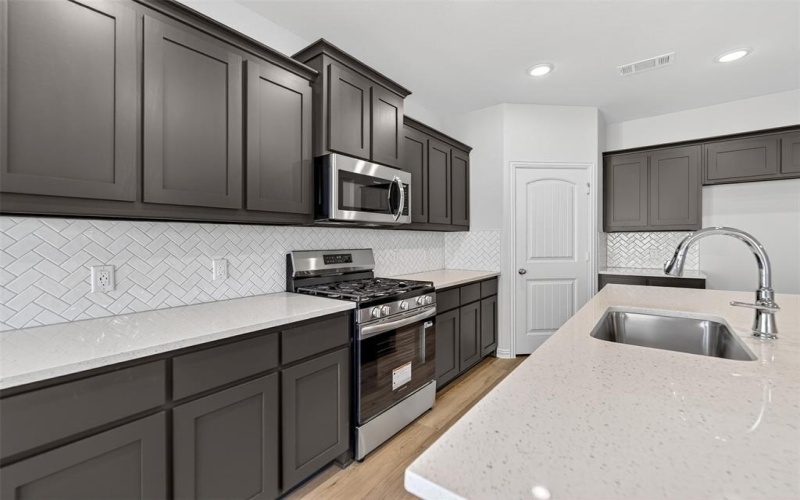 3521 Helena Street, Gainesville, TX 76240, 4 Habitaciones Habitaciones , ,2 BañosBaños,Residential,En Venta,3521 Helena Street,0,21116417