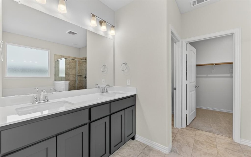 3521 Helena Street, Gainesville, TX 76240, 4 Habitaciones Habitaciones , ,2 BañosBaños,Residential,En Venta,3521 Helena Street,0,21116417