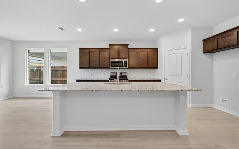 3517 Helena Street, Gainesville, TX 76240, 3 Habitaciones Habitaciones , ,2 BañosBaños,Residential,En Venta,3517 Helena Street,0,21116431